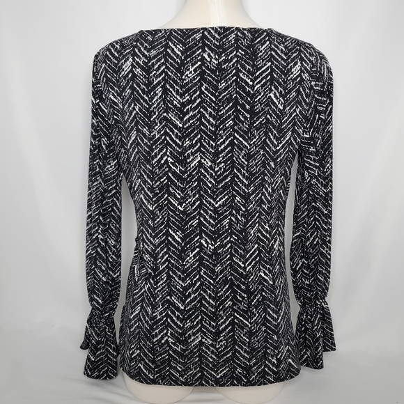 Ellen Tracy Twist Waist Detail Top - Picture 6 of 9